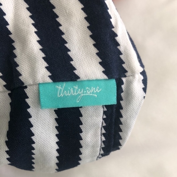 Thirty-one reversible bucket bag with stripes and flowers 🌸 blues white orange - Picture 11 of 11